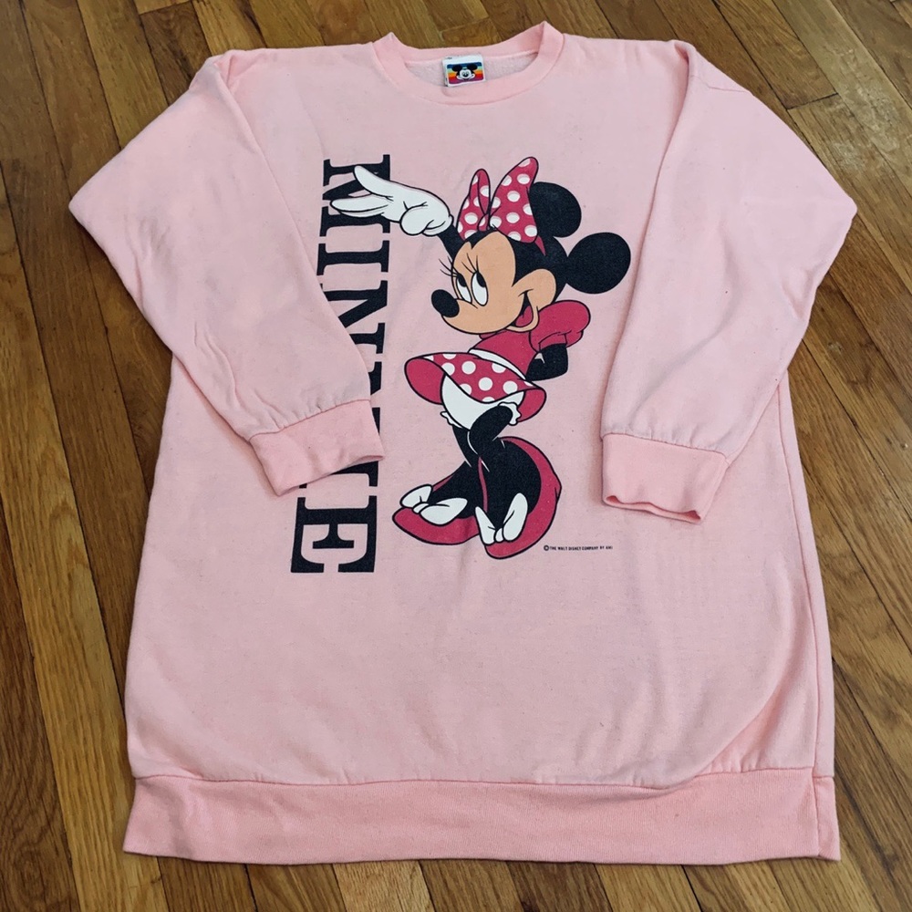 VINTAGE MONNIE MOUSE CREWNECK SWEATER!
